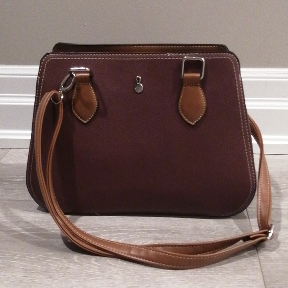 London Fog purse - Picture 1 of 7